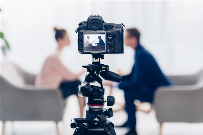 如何選擇企業(yè)宣傳片拍攝制作公司？易企宣教你四招辨別