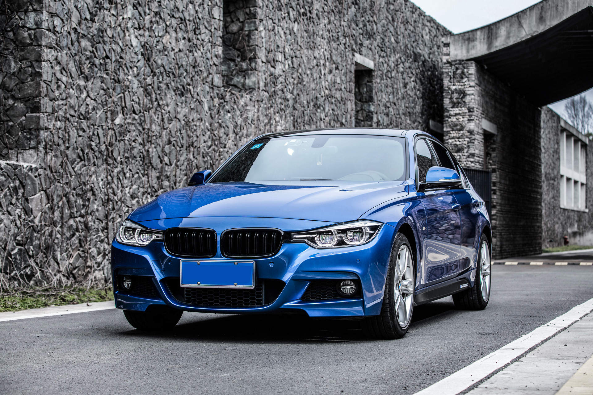 易企宣汽車廣告短片——車行天下 穿行在短片里的汽車文化