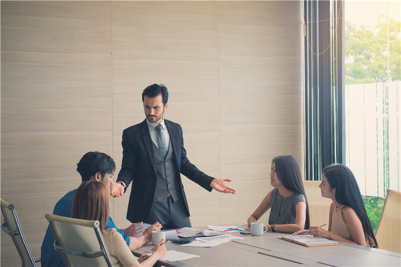 企業(yè)營(yíng)銷片傳遞商品信息促進(jìn)商品流通推動(dòng)公司發(fā)展