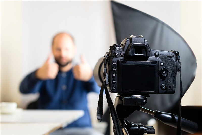 uber品牌宣傳片——以更積極的形象擁抱受眾