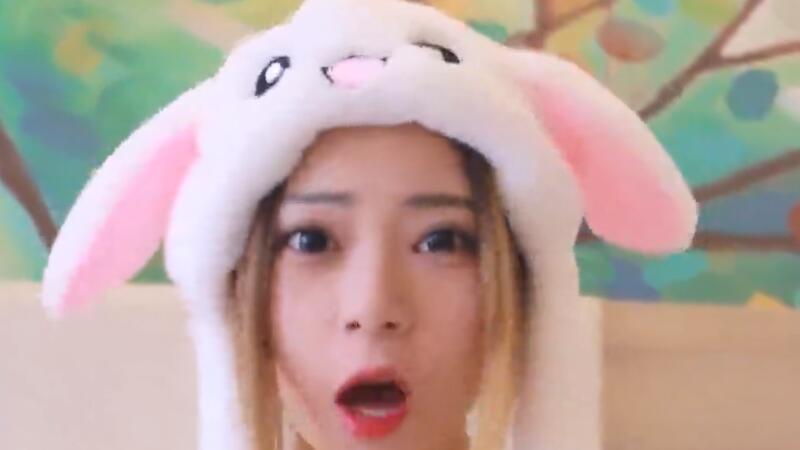 圣羅蘭粉底液短視頻，夏天到了，容易出油